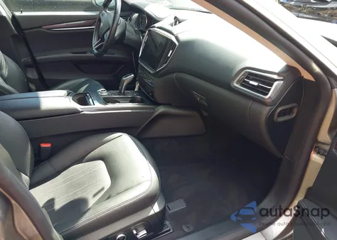 2021 Maserati Ghibli S из США, поврежденный, VIN ZAM57YSA1M1357656